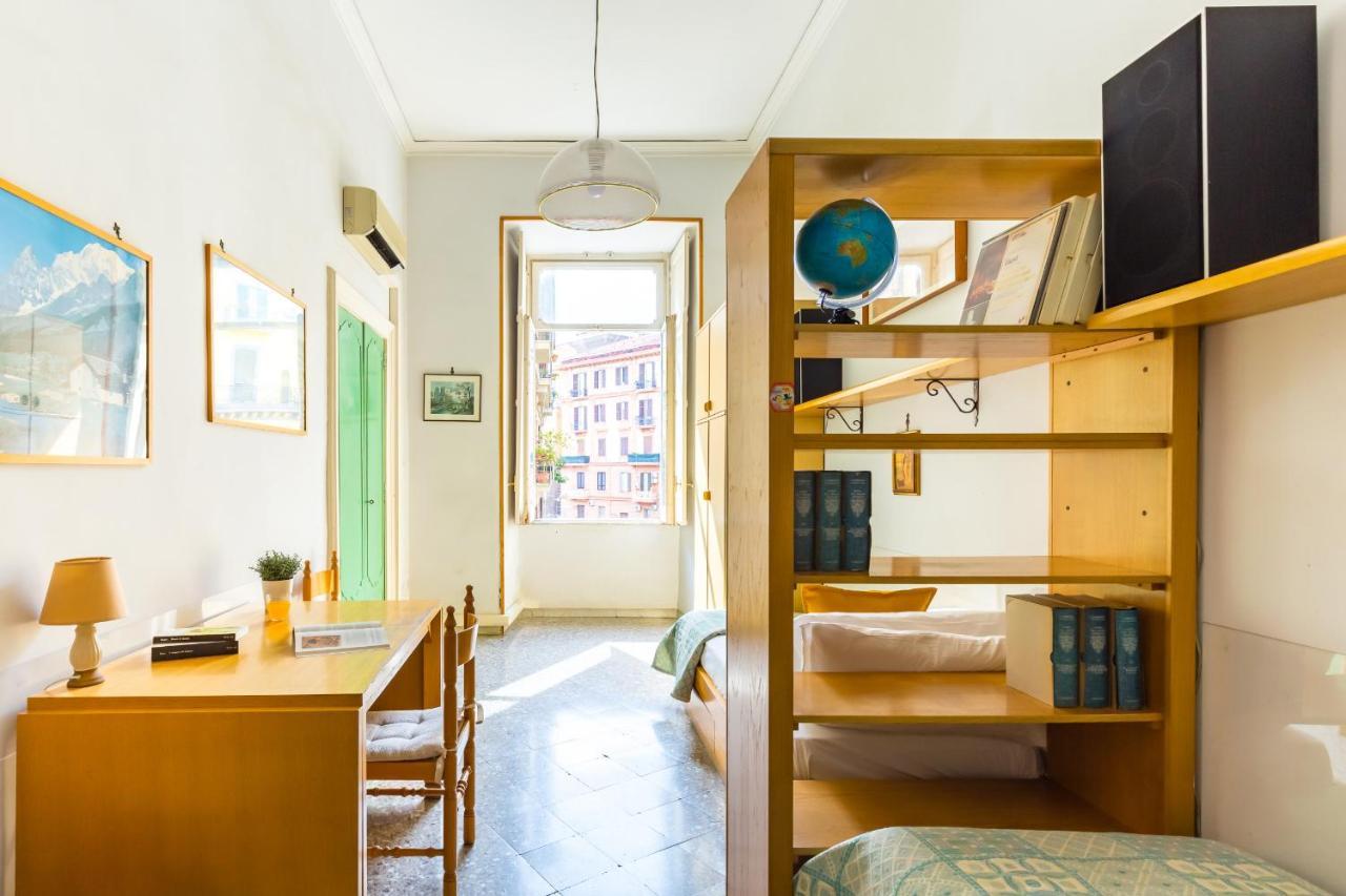 Rettifilo Family Apartment By Wonderful Italy Napoli Eksteriør billede